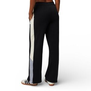 Fabletics Year Round Terry Wide Leg Snap Pant - Large